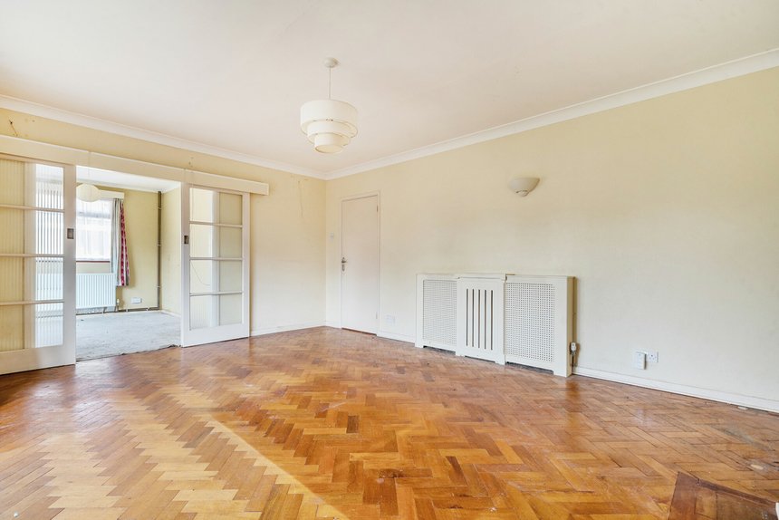 for sale deancroft road london 39140 - Gibbs Gillespie