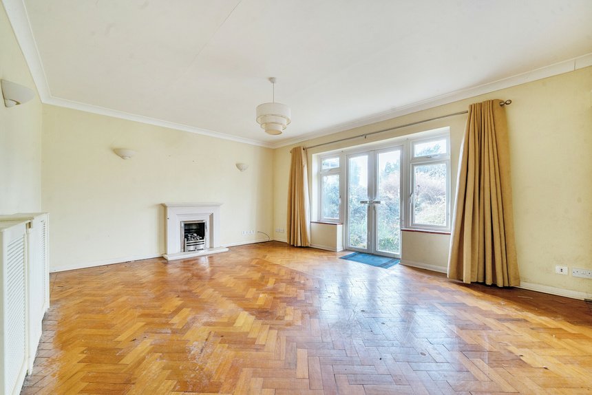 for sale deancroft road london 39140 - Gibbs Gillespie