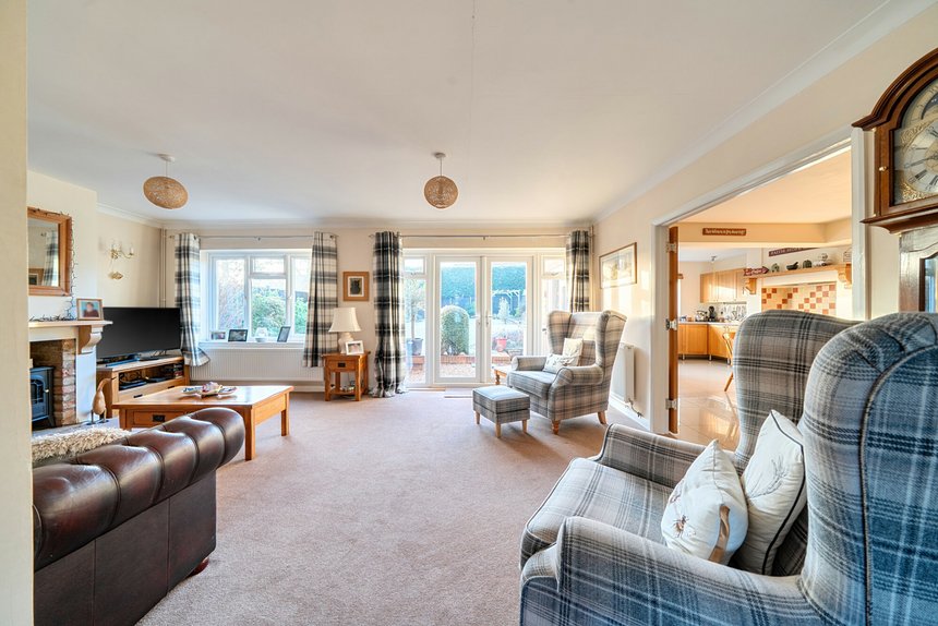 for sale wood lane london 39422 - Gibbs Gillespie