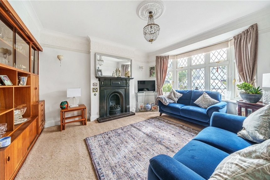 under offer hillcroft crescent london 3948 - Gibbs Gillespie