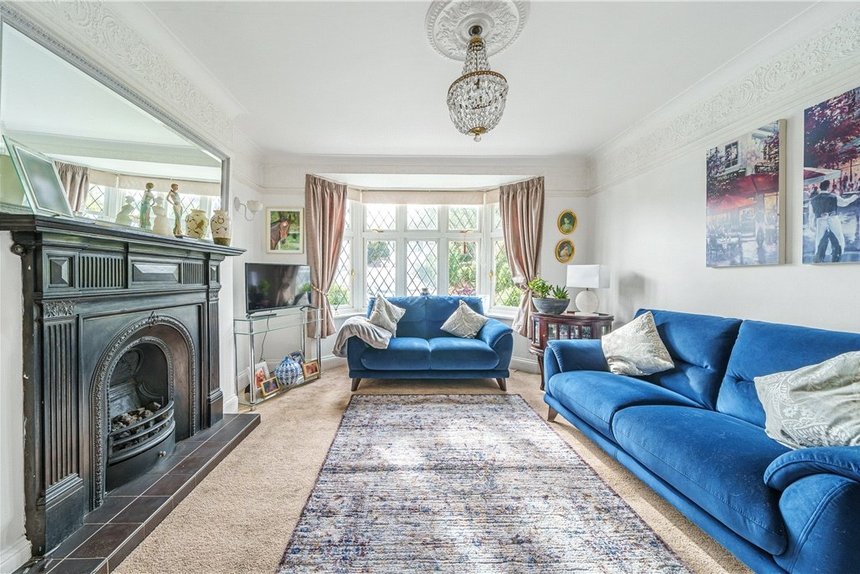 under offer hillcroft crescent london 3948 - Gibbs Gillespie