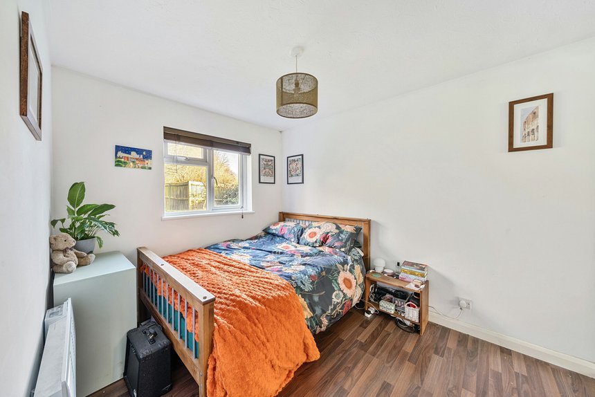 for sale rabournmead drive london 39503 - Gibbs Gillespie