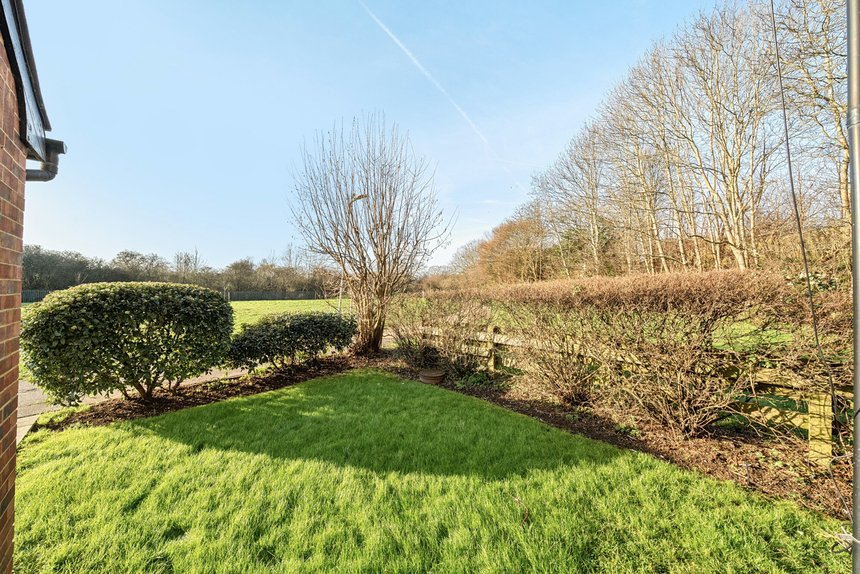 for sale rabournmead drive london 39503 - Gibbs Gillespie