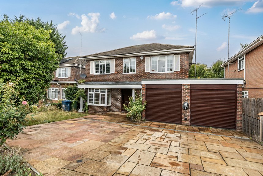 for sale leavesden road london 39521 - Gibbs Gillespie