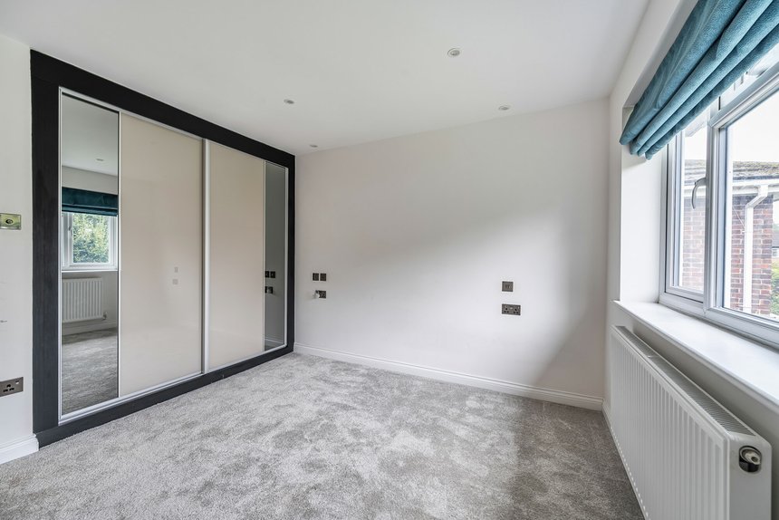 for sale leavesden road london 39521 - Gibbs Gillespie