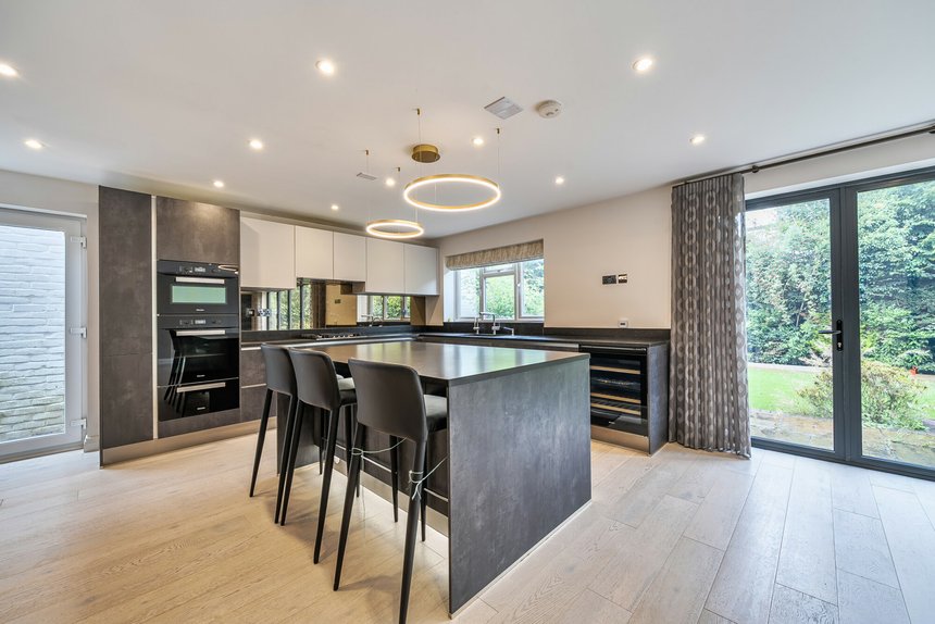 for sale leavesden road london 39521 - Gibbs Gillespie