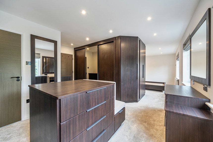 for sale leavesden road london 39521 - Gibbs Gillespie