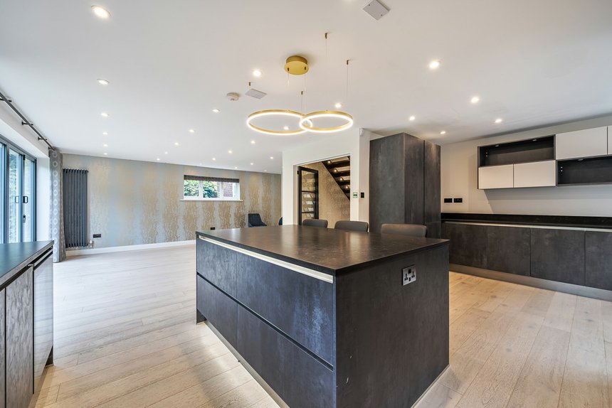 for sale leavesden road london 39521 - Gibbs Gillespie