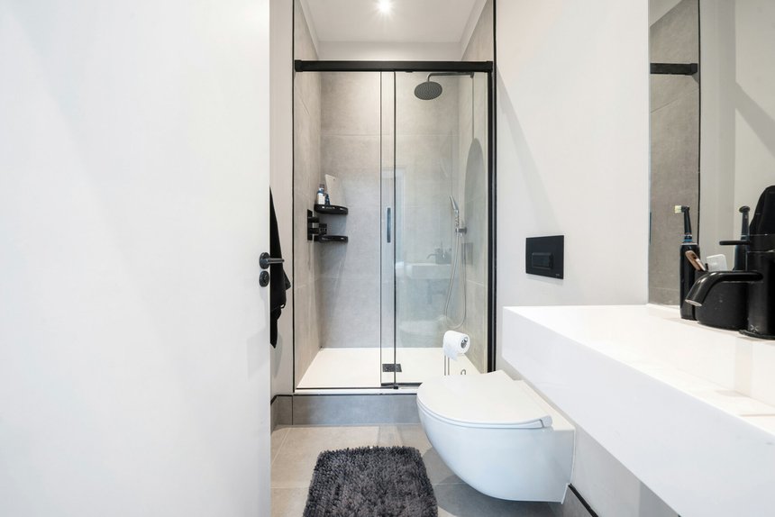 under offer field end road london 39526 - Gibbs Gillespie