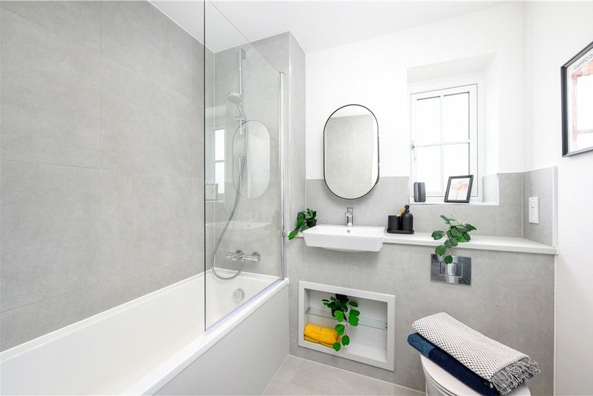 under offer little green lane london 39687 - Gibbs Gillespie