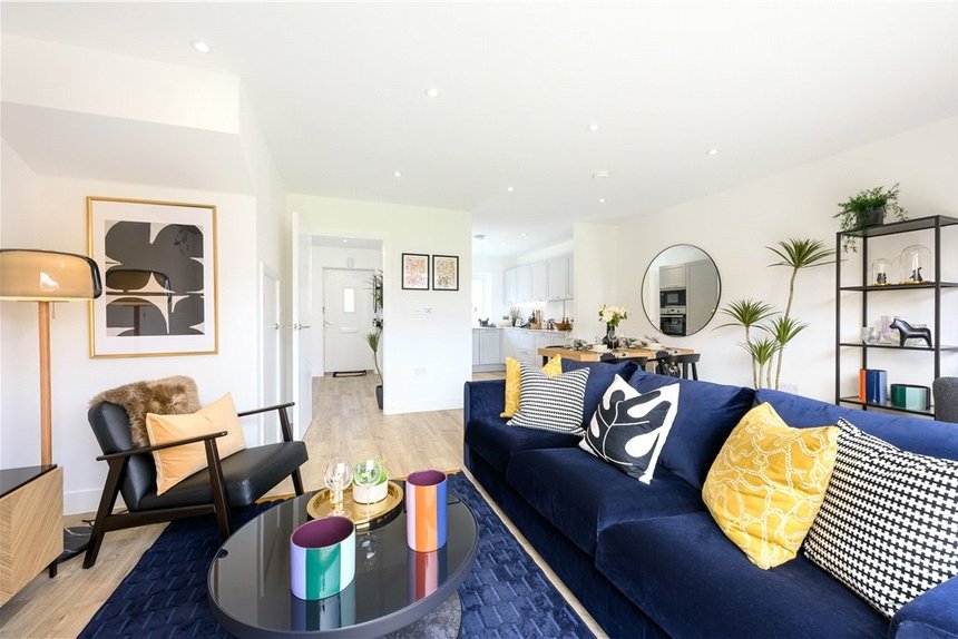 under offer little green lane london 39687 - Gibbs Gillespie