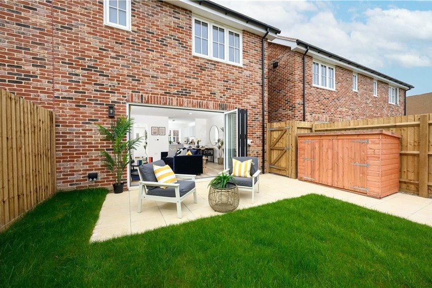 under offer little green lane london 39687 - Gibbs Gillespie