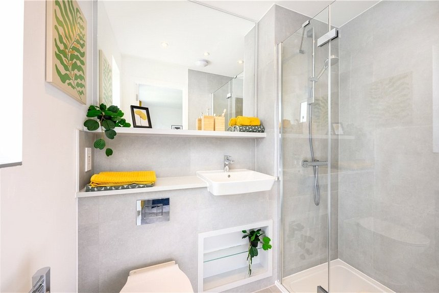 under offer little green lane london 39687 - Gibbs Gillespie