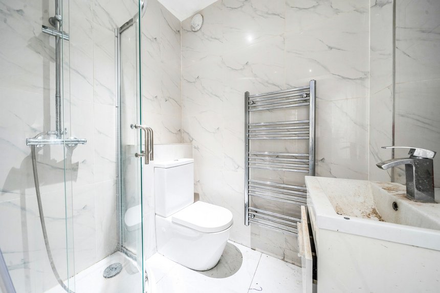 under offer brooke avenue london 39717 - Gibbs Gillespie