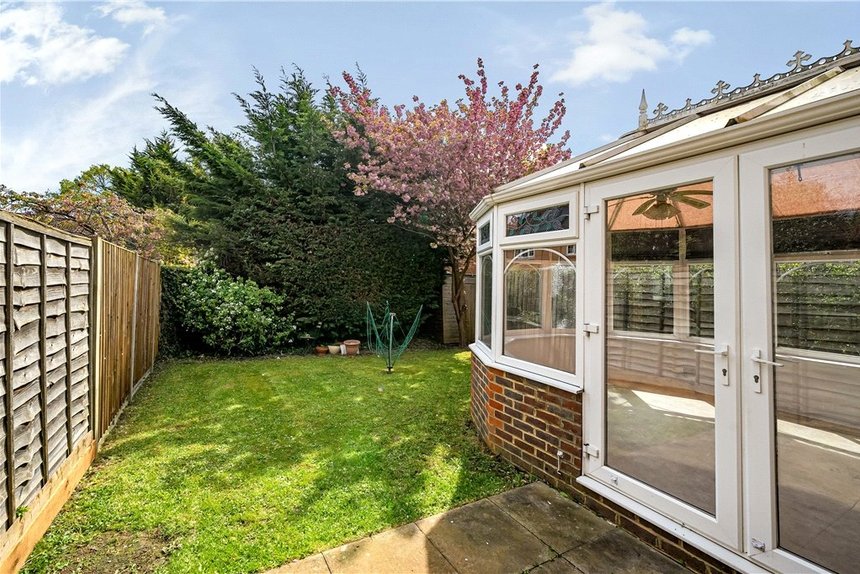 3 bedroom House for sale in Burlington Close, Pinner, Middlesex, HA5