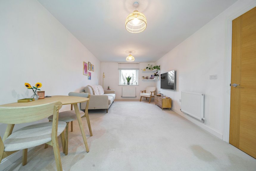 for sale perkins gardens london 39725 - Gibbs Gillespie