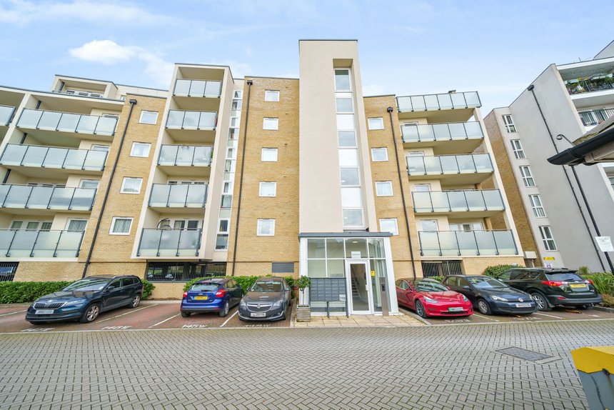for sale perkins gardens london 39725 - Gibbs Gillespie