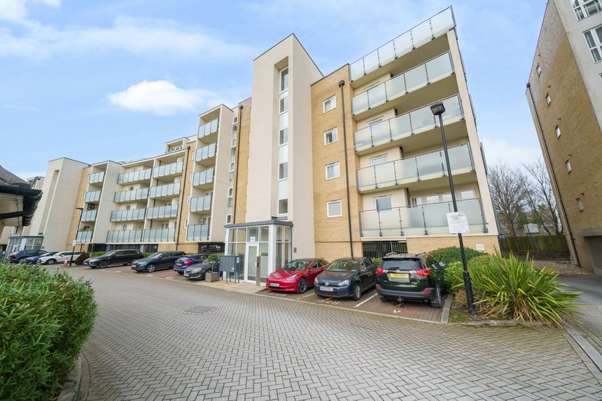 for sale perkins gardens london 39725 - Gibbs Gillespie