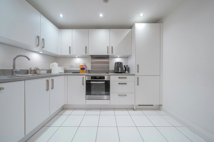 for sale perkins gardens london 39725 - Gibbs Gillespie