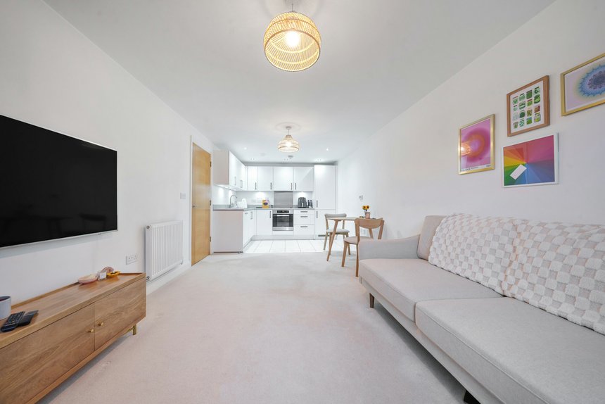 for sale perkins gardens london 39725 - Gibbs Gillespie