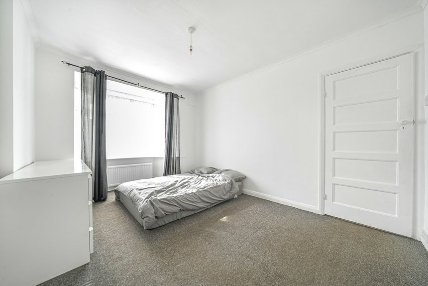 2 bedroom for sale in Beechwood Avenue, Ruislip, Middlesex