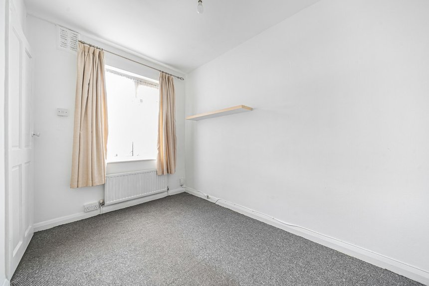 2 bedroom for sale in Beechwood Avenue, Ruislip, Middlesex, HA4 Gibbs Gillespie