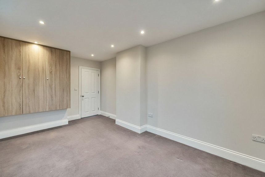 for sale murray road london 39758 - Gibbs Gillespie
