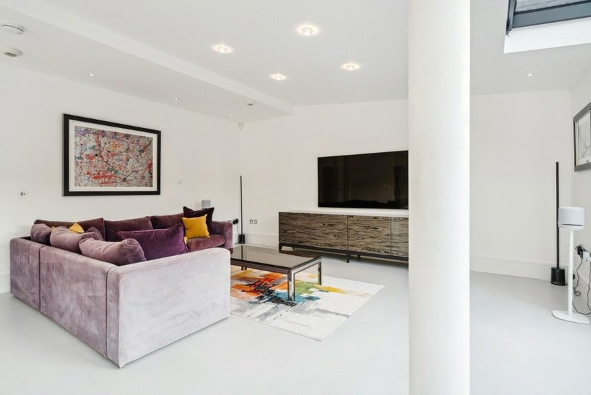 for sale loudwater drive london 39838 - Gibbs Gillespie