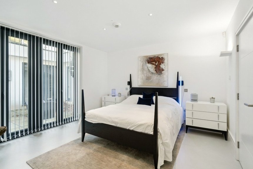 for sale loudwater drive london 39838 - Gibbs Gillespie