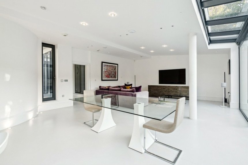 for sale loudwater drive london 39838 - Gibbs Gillespie