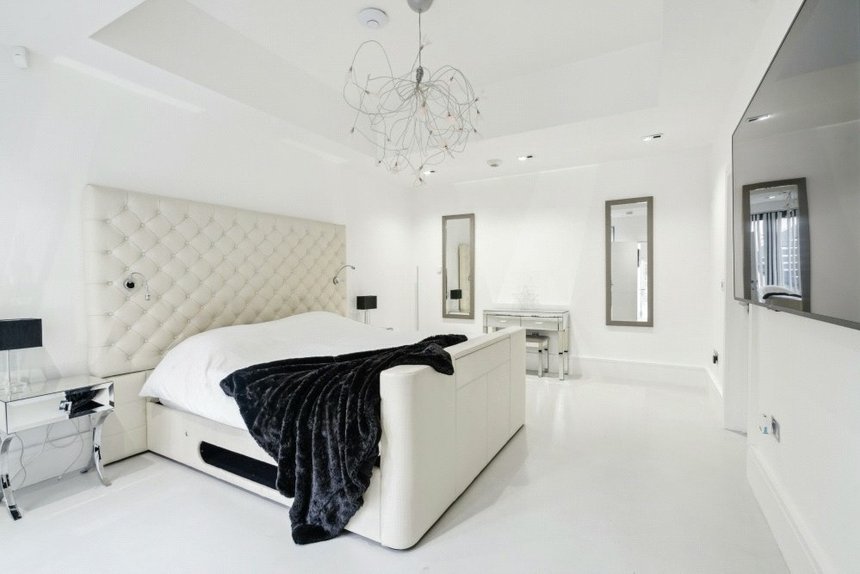 for sale loudwater drive london 39838 - Gibbs Gillespie