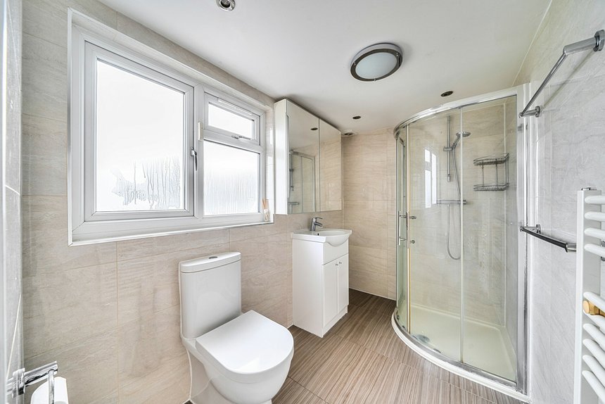 for sale hillside road london 39866 - Gibbs Gillespie