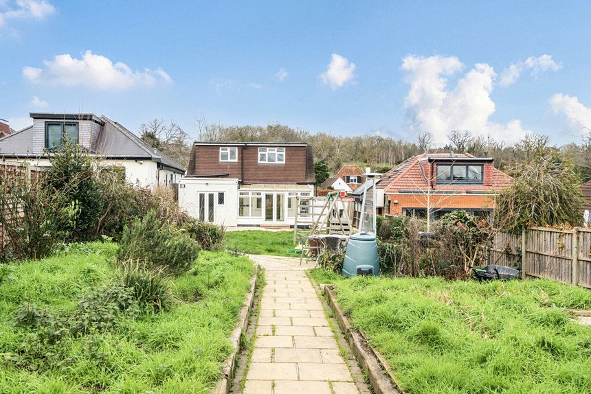 for sale hillside road london 39866 - Gibbs Gillespie