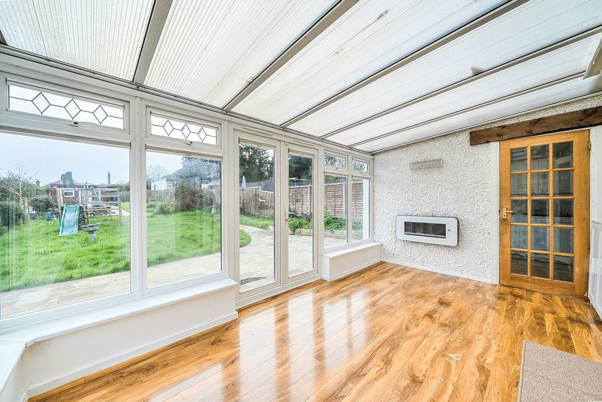 for sale hillside road london 39866 - Gibbs Gillespie