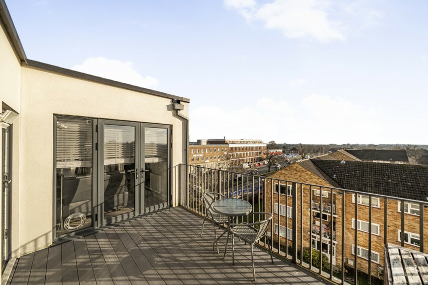 for sale field end road london 40073 - Gibbs Gillespie