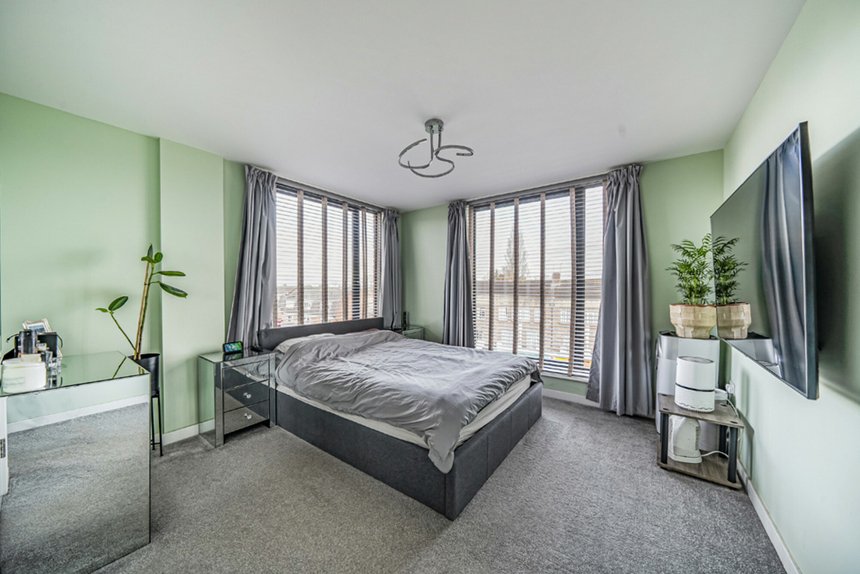 for sale field end road london 40073 - Gibbs Gillespie