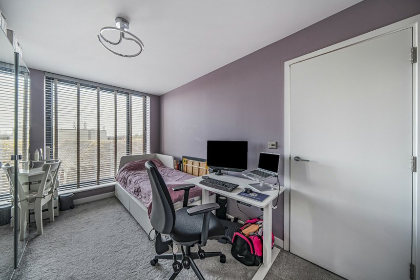 for sale field end road london 40073 - Gibbs Gillespie