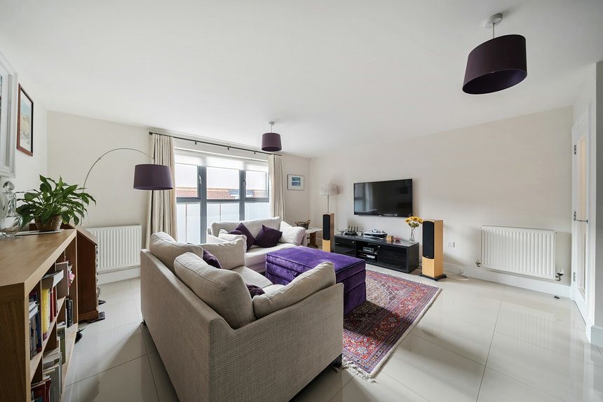 for sale caravan lane london 40110 - Gibbs Gillespie