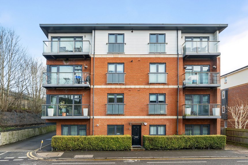 for sale caravan lane london 40110 - Gibbs Gillespie