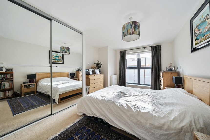 for sale caravan lane london 40110 - Gibbs Gillespie