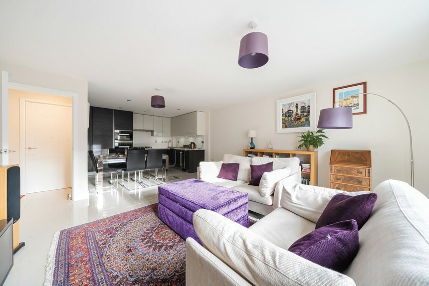 for sale caravan lane london 40110 - Gibbs Gillespie