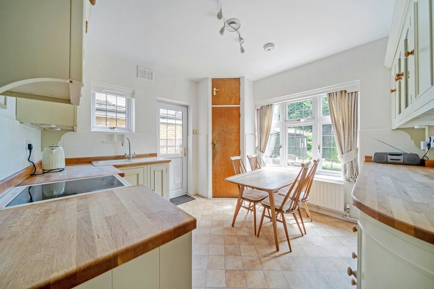 under offer belmont road london 40113 - Gibbs Gillespie
