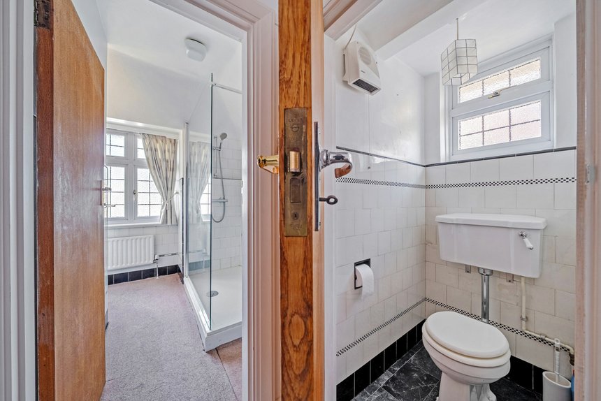 under offer belmont road london 40113 - Gibbs Gillespie