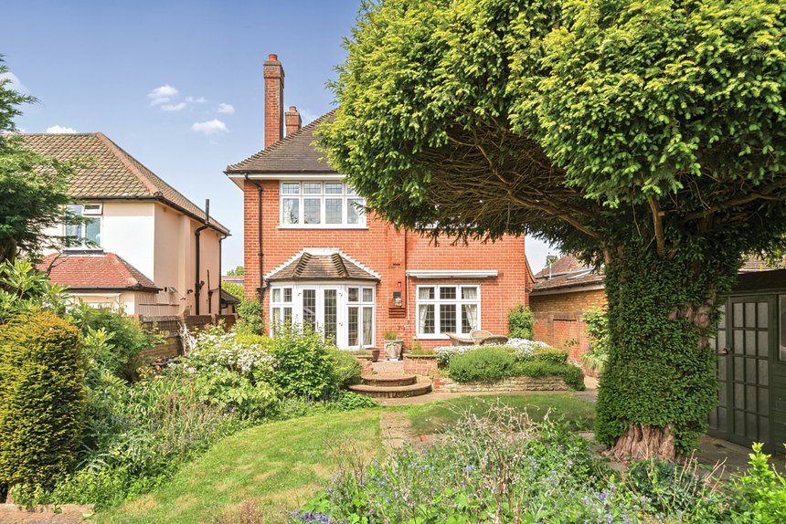 under offer belmont road london 40113 - Gibbs Gillespie