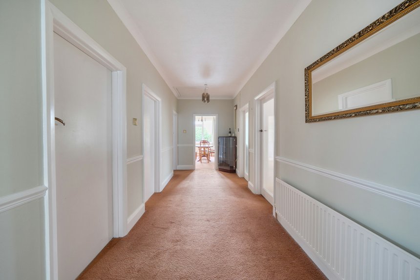 under offer nightingale way london 40156 - Gibbs Gillespie