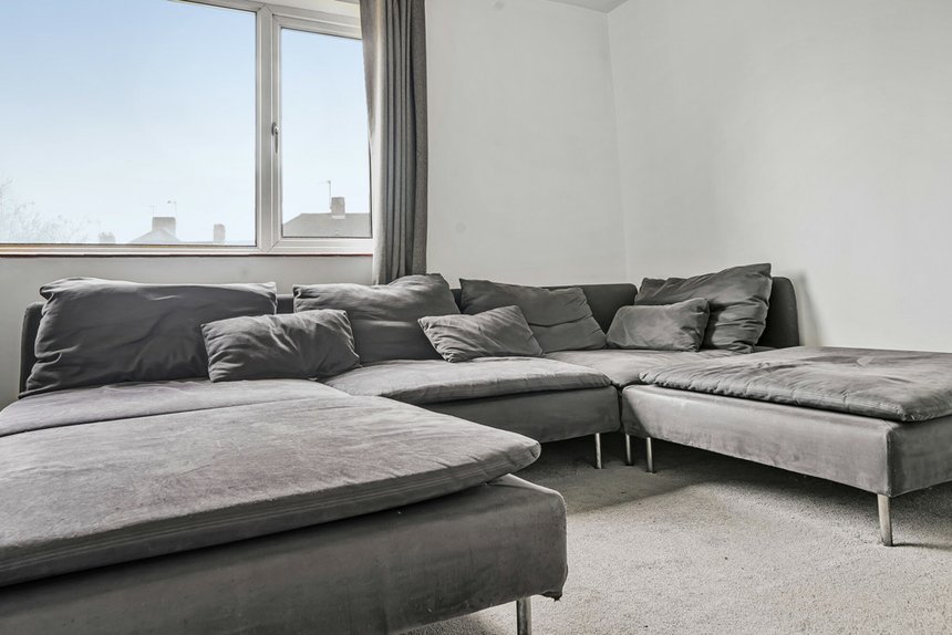 2 bedroom Flat/Apartment for sale in Rodwell Close, Ruislip, Middlesex