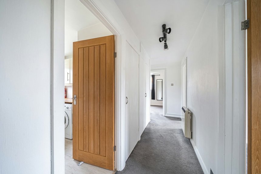 2 bedroom Flat/Apartment for sale in Rodwell Close, Ruislip, Middlesex