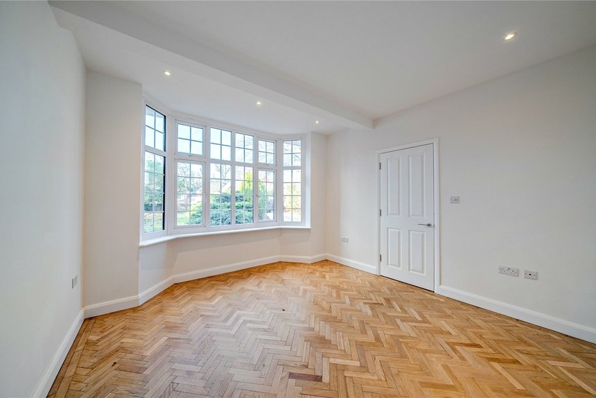 under offer thornhill road london 40183 - Gibbs Gillespie