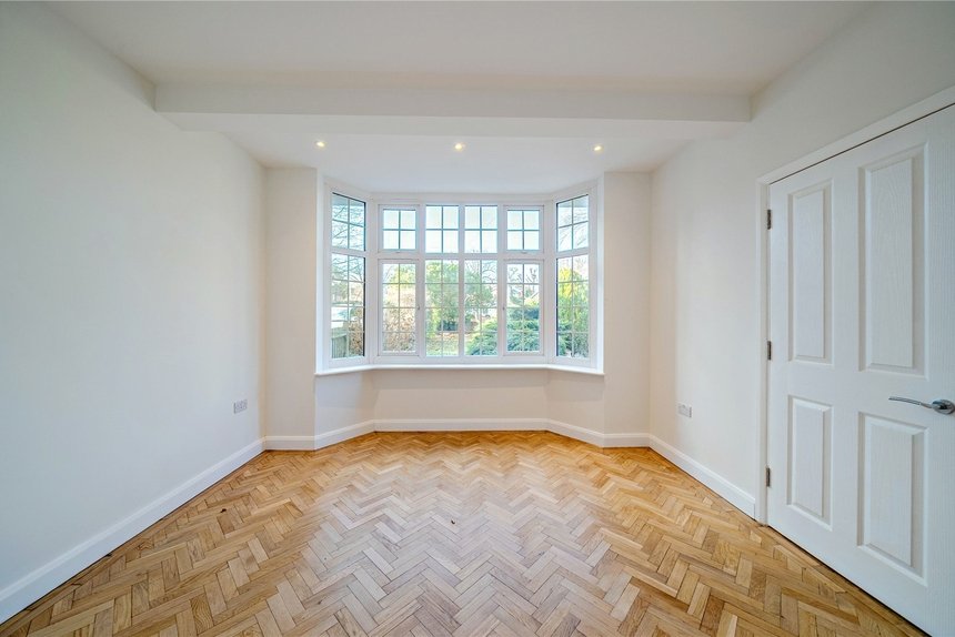 under offer thornhill road london 40183 - Gibbs Gillespie