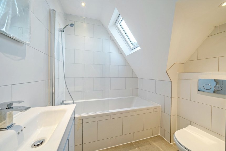 under offer thornhill road london 40183 - Gibbs Gillespie